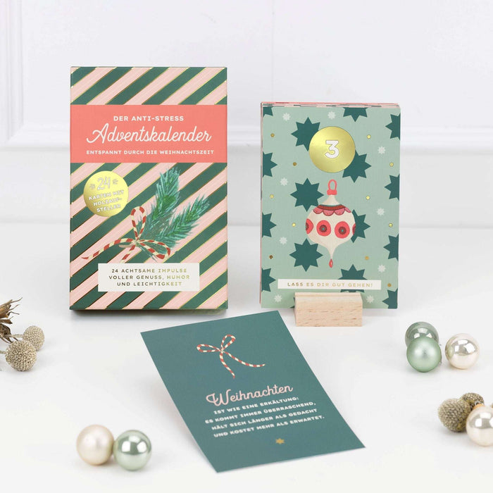 Achtsamkeits Adventskalender mit 24 Karten | 4 Kategorien á 6 Impulse | Inkl. Holzaufsteller
